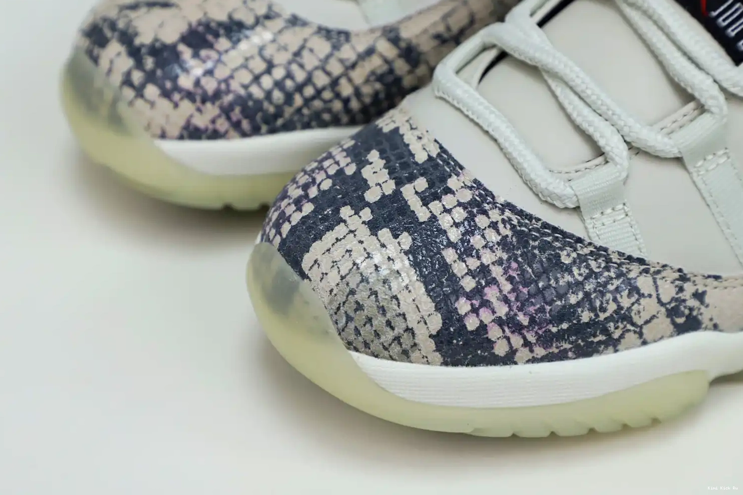 JORDAN LIGHT AIR BONE SNAKESKIN Kimikick LOW 11 0412